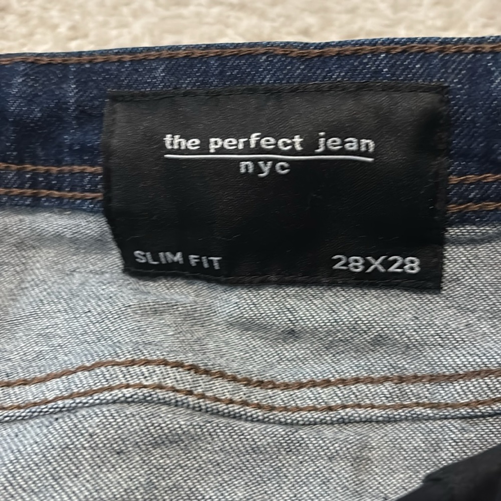 The Perfect Jean - Picture 3 of 6